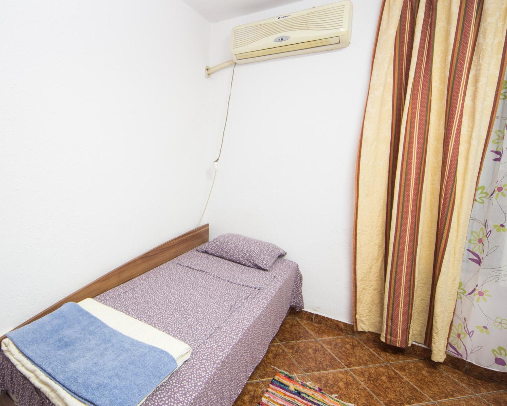 Center - Basic Flat - 10 Min To The Beach Apartamento Burgas Exterior foto