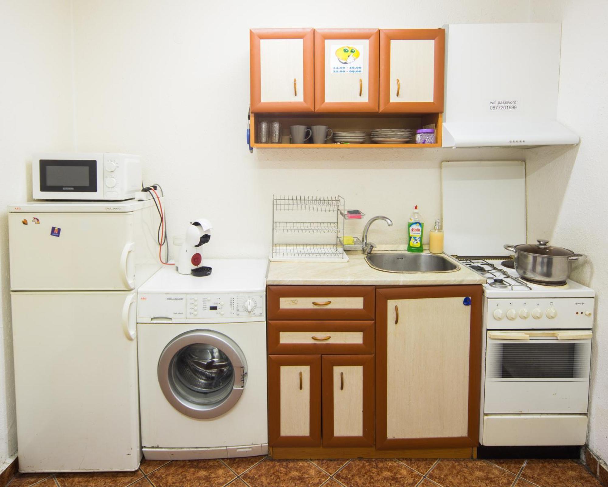 Center - Basic Flat - 10 Min To The Beach Apartamento Burgas Exterior foto