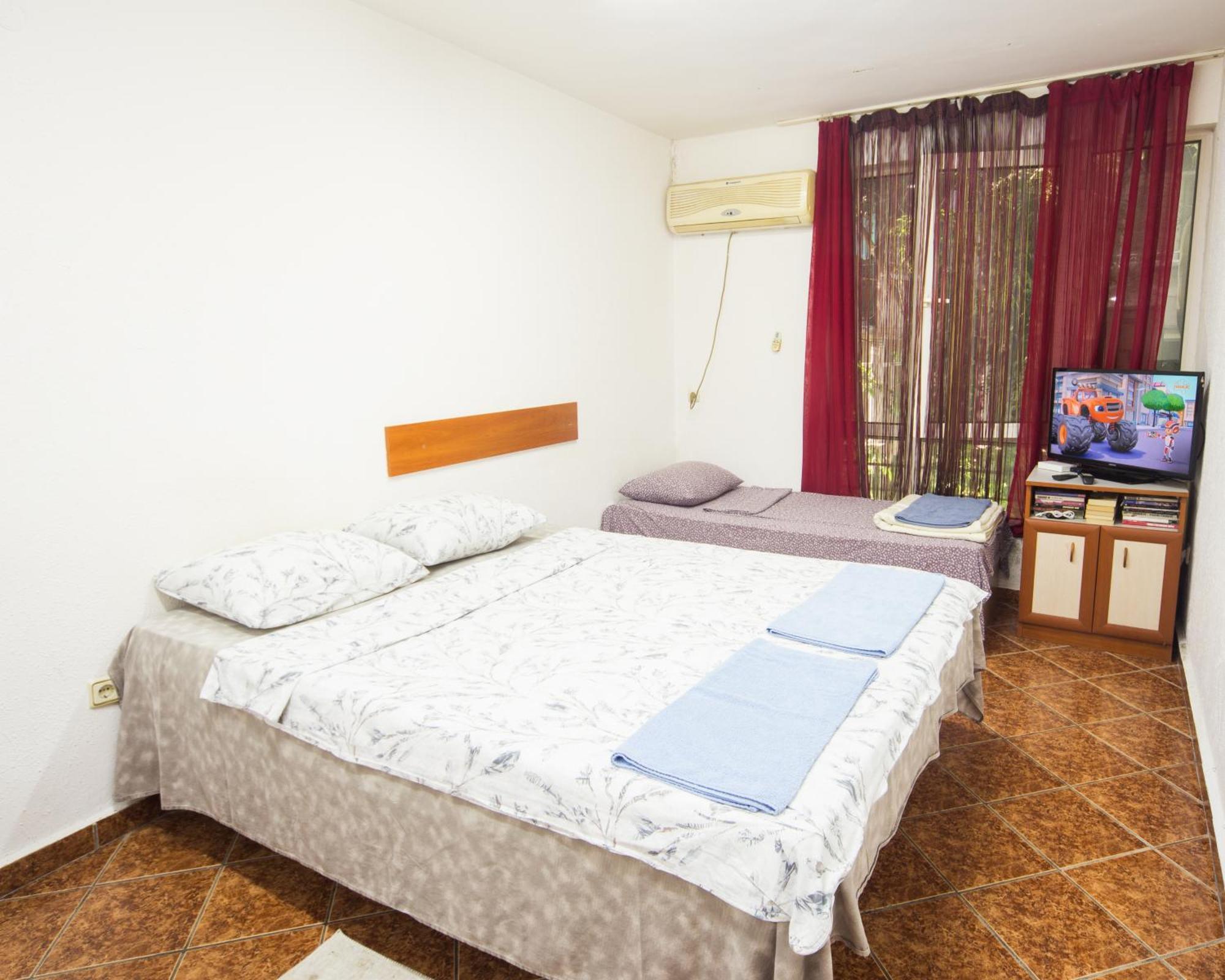 Center - Basic Flat - 10 Min To The Beach Apartamento Burgas Exterior foto